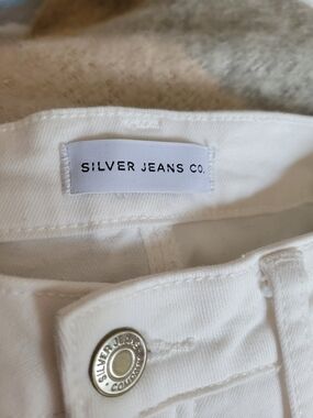 Silver Jeans White Women's Denim Jeans with Branded Button